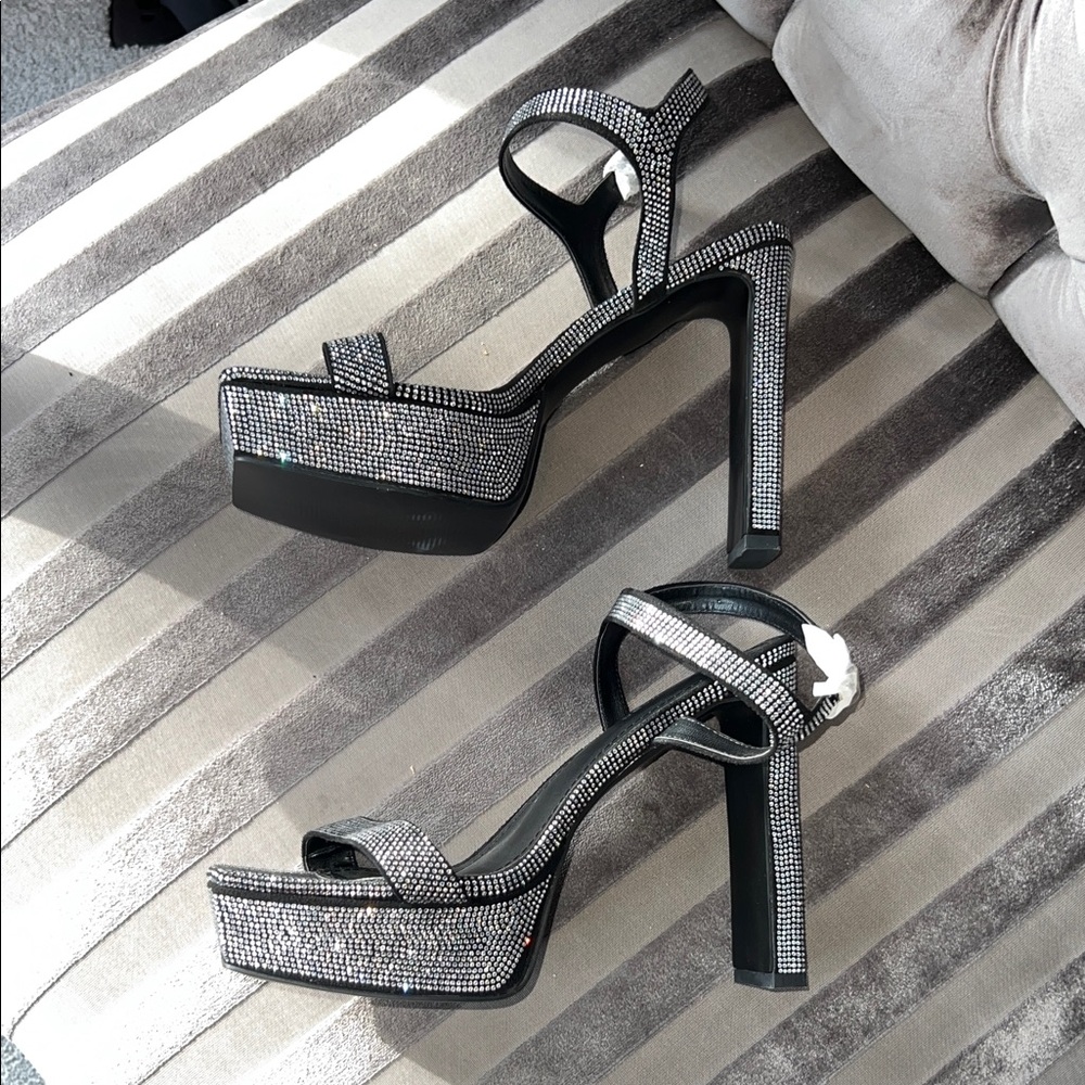 Azalea Wang Dazzling Black Rhinestone Platform Heels ๐๐ค - Picture 3 of 6